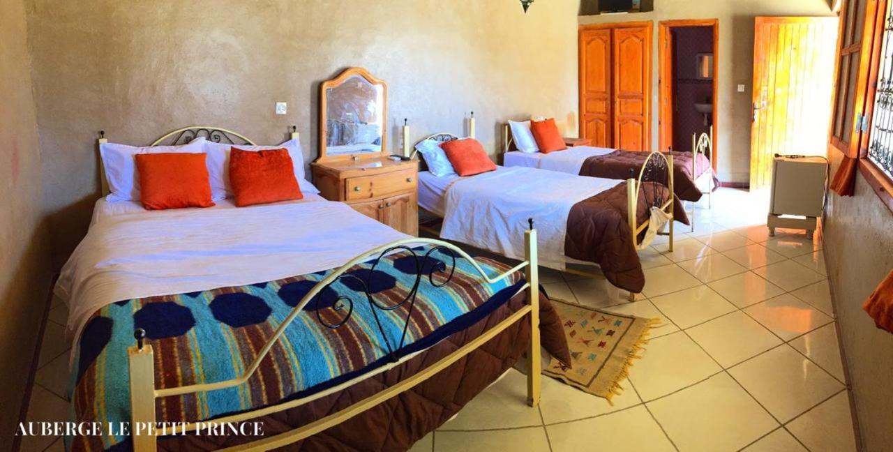 Hotel Riad Le Petit Prince Merzouga Habitación foto
